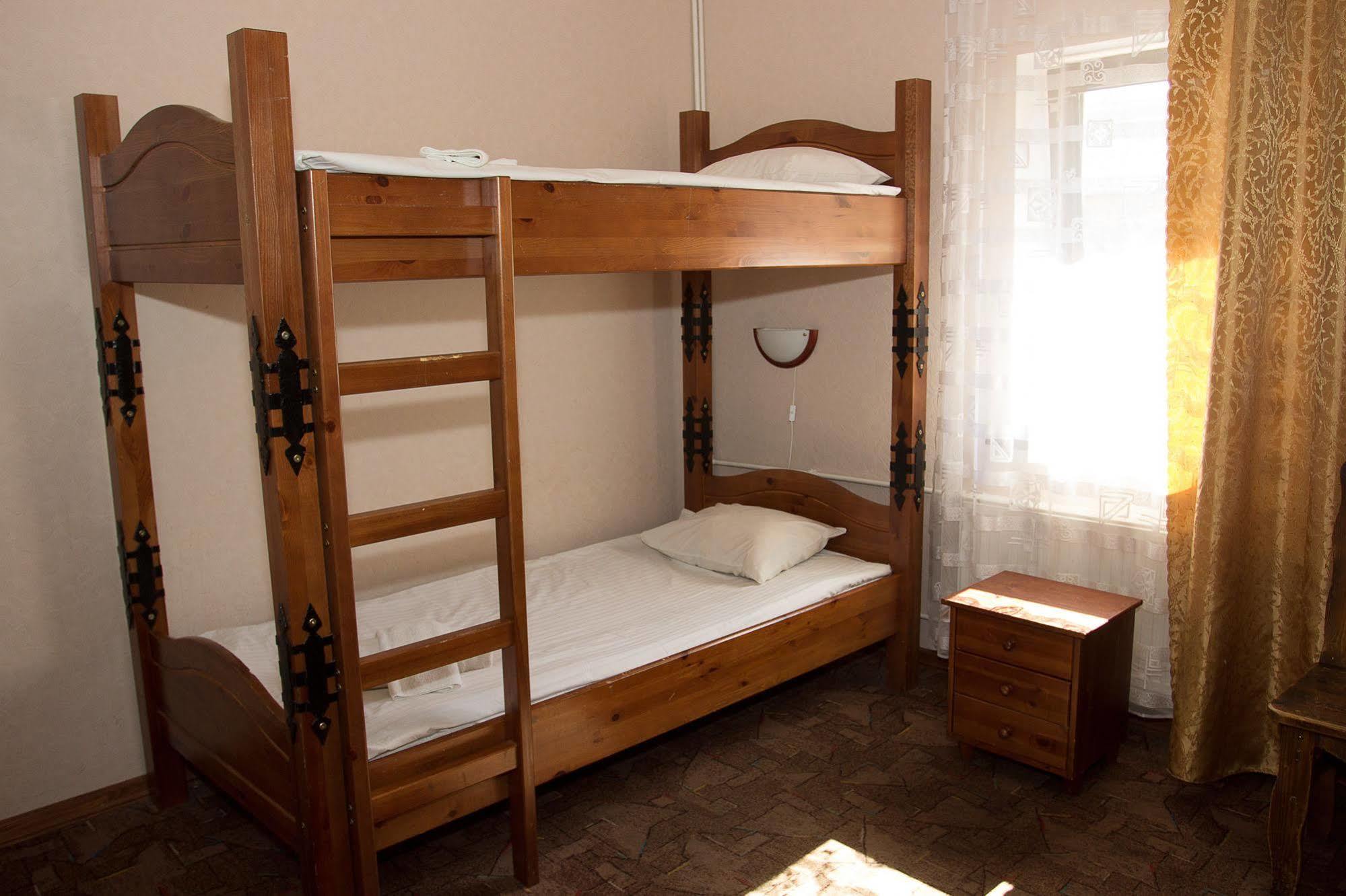 Westa Hotell 2*